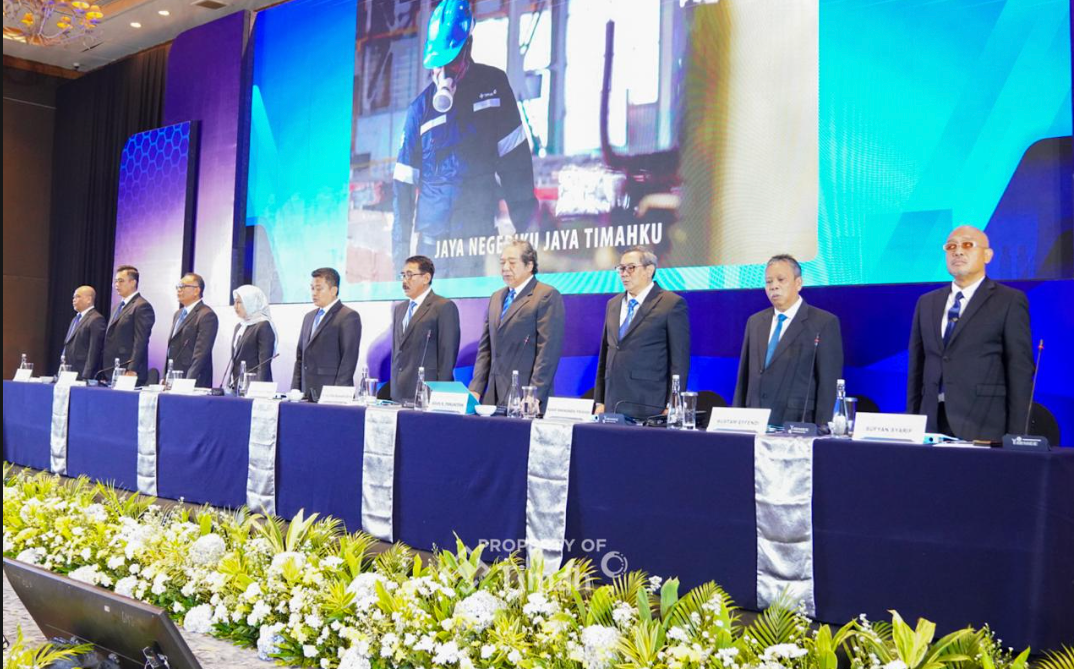 KBOBABEL.COM (JAKARTA), – PT TIMAH Tbk (IDX: TINS), anggota Holding Industri Pertambangan MIND ID, kembali menegaskan komitmennya terhadap penguatan tata kelola dan transformasi bisnis melalui Rapat Umum Pemegang Saham Luar Biasa (RUPSLB) yang digelar di Ballroom Hotel Aryaduta Menteng, Jakarta,. Salah satu agenda utama RUPSLB ini adalah menyetujui perubahan susunan pengurus pada jajaran Direksi dan Dewan Komisaris Perseroan. Jumat (2/5/2025).