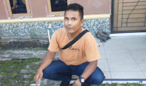 Mentok - Akhirnya terkuak sudah sepak terjang Febri Setiawan (30), pria yang selama ini mengaku sebagai wartawan namun justru menyebar keresahan di tengah masyarakat Bangka Barat. Warga Kampung Sawah, Kelurahan Tanjung, Kecamatan Mentok ini tak berkutik saat diamankan tim gabungan Satresnarkoba Polres Bangka Barat di kontrakannya pada kamis (26/6/2025) di Desa Sinar Manik, Kecamatan Parittiga, Kabupaten Bangka Barat. Sabtu (28/6/2025).