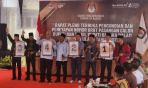 BANGKA BELITUNG – Babak Baru Demokrasi Lokal: Pilkada Ulang Resmi Dimulai. Setelah sebelumnya hanya menyisakan kotak kosong sebagai pemenang, kini masyarakat Kota Pangkalpinang dan Kabupaten Bangka bersiap menghadapi babak baru dalam demokrasi lokal: Pilkada ulang 2025. Kamis (24/7/2025).