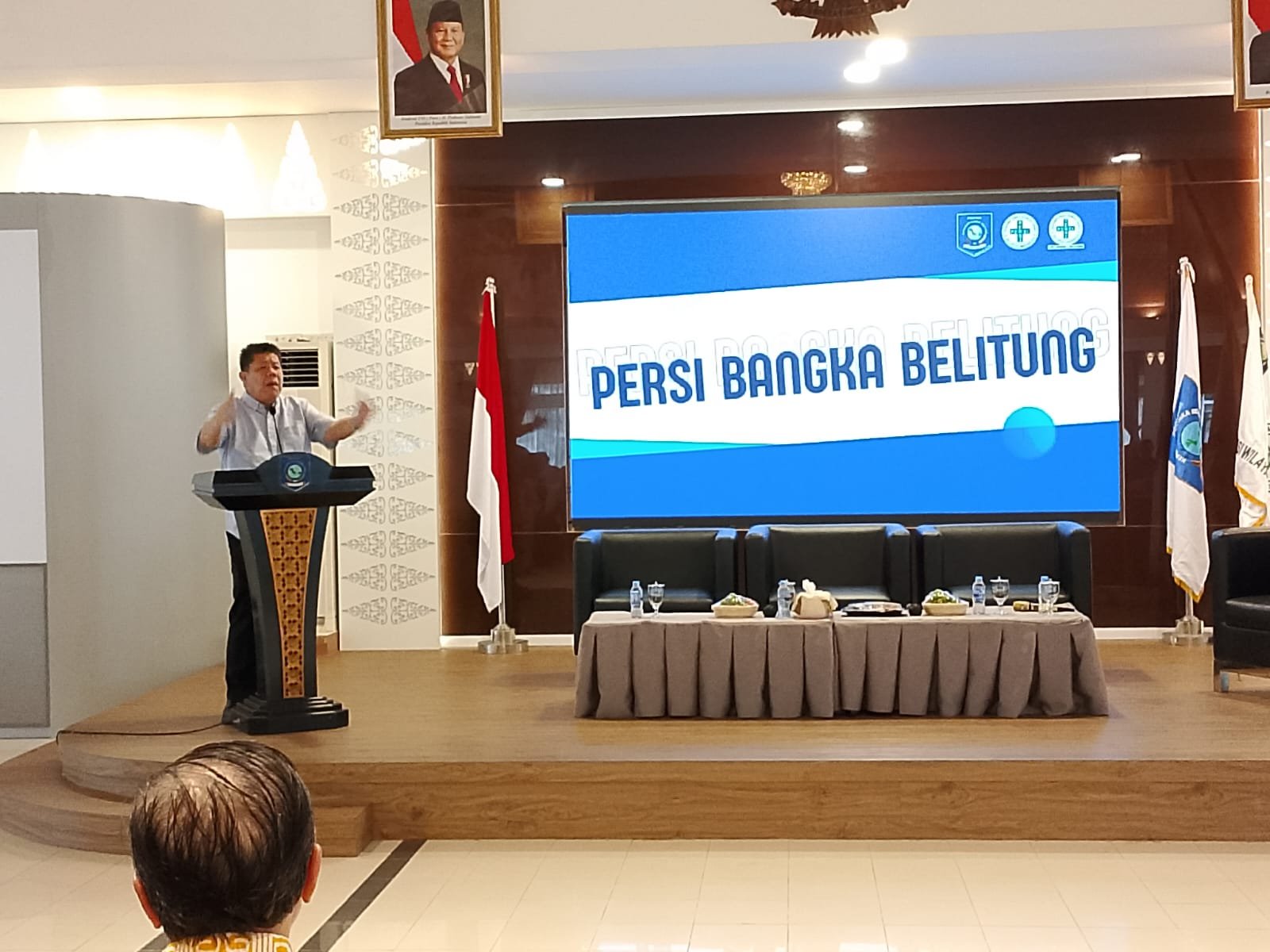 KBOBABEL.COM (Pangkalpinang) – Seminar bertajuk “Kesiapan Rumah Sakit di Bangka Belitung dalam Menghadapi Berbagai Macam Perubahan Regulasi di Tahun 2025” yang digelar oleh Perhimpunan Rumah Sakit Seluruh Indonesia (PERSI) Wilayah Kepulauan Bangka Belitung berlangsung hangat dan penuh dinamika. Acara yang dipusatkan di Ruang Pertemuan Mahligai Rumah Dinas Gubernur pada Sabtu (13/9/2025) ini menghadirkan Gubernur Kepulauan Bangka Belitung, Dr. (Hc) Hidayat Arsani, sebagai keynote speaker.