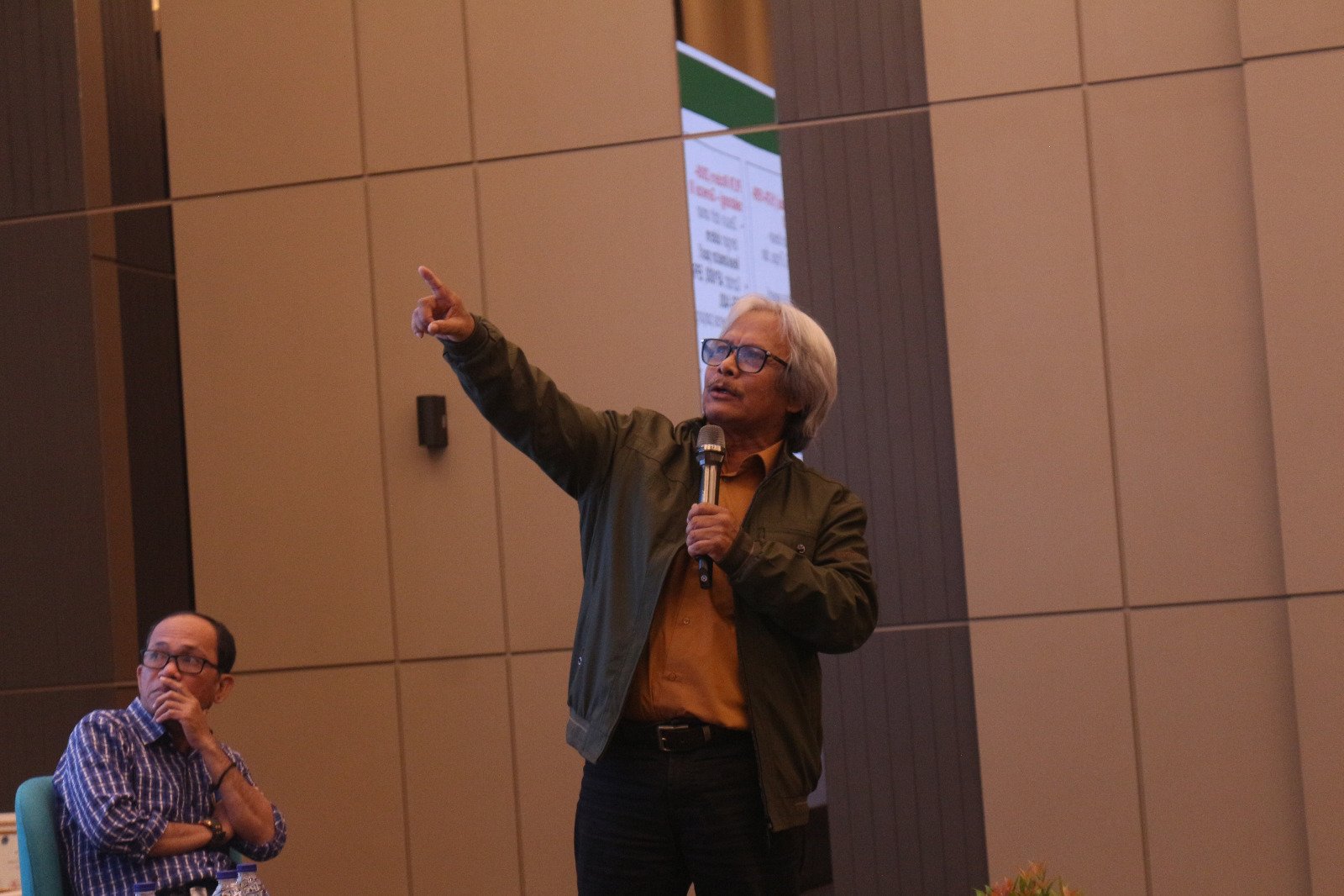 KBOBABEL.COM (PANGKALPINANG) — Wacana pembangunan Pembangkit Listrik Tenaga Nuklir (PLTN) di Bangka Belitung tidak lagi berdiri di ruang kosong. Dalam Diskusi Publik “Memahami Rencana PLTN di Bangka Belitung; Diskusi Data dan Fakta”, Dr. Ir. Agus Puji Prasetyo, M.Eng., IPU, ASEAN Eng, APEC Eng membuka realitas keras sektor energi nasional: Indonesia tertinggal, dan waktu untuk berdebat semakin sempit. Minggu (8/2/2026)