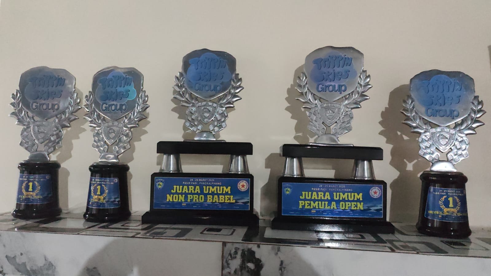 PANGKALPINANG) — Atmosfer Pantai Pasir Padi, Kota Pangkalpinang, mendadak bergemuruh saat deru mesin dan sorak penonton menyatu dalam ajang balap bergengsi *Tripiin Skies Id Beach & Sand Race* yang digelar pada 28–29 Maret 2026, Pantai Pasir Padi Kota Pangkalpinang, Provinsi Kepulauan Bangka Belitung.