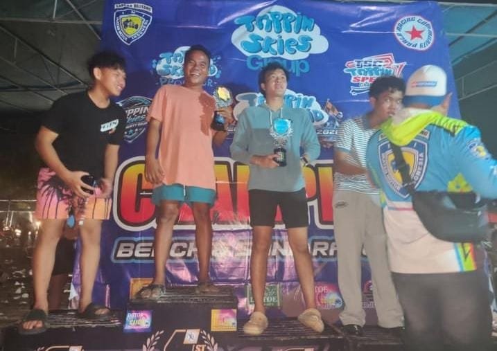 PANGKALPINANG) — Atmosfer Pantai Pasir Padi, Kota Pangkalpinang, mendadak bergemuruh saat deru mesin dan sorak penonton menyatu dalam ajang balap bergengsi *Tripiin Skies Id Beach & Sand Race* yang digelar pada 28–29 Maret 2026, Pantai Pasir Padi Kota Pangkalpinang, Provinsi Kepulauan Bangka Belitung.