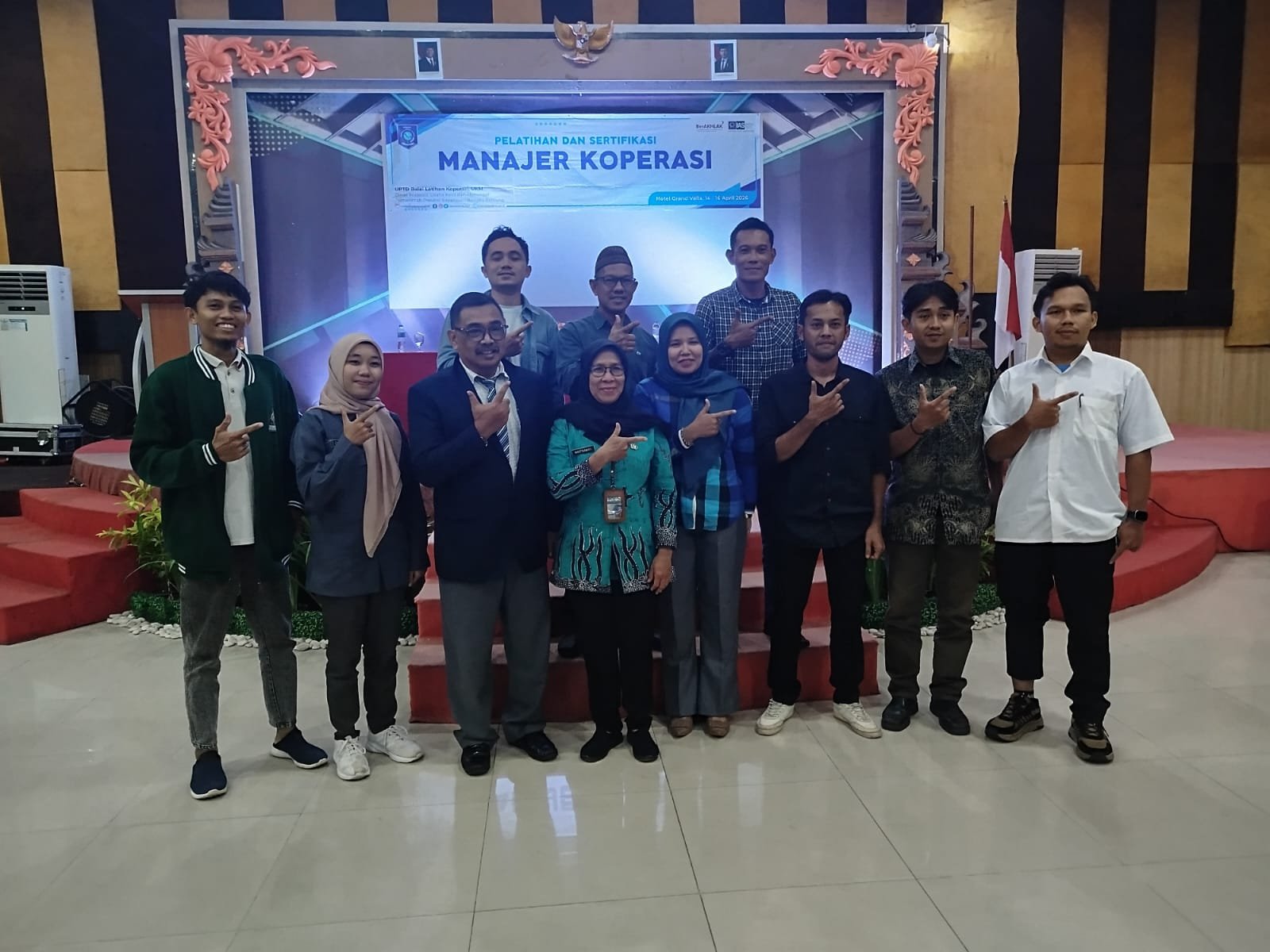 KBOBABEL.COM (PANGKALPINANG) — Ujian kompetensi Pelatihan dan Sertifikasi Manajer Koperasi yang diselenggarakan oleh Dinas Koperasi dan UKM Provinsi Kepulauan Bangka Belitung di Hotel Grand Vella Bangka, Kamis (16/4/2026), menghasilkan 20 peserta dinyatakan kompeten, sementara satu peserta lainnya belum memenuhi standar kelulusan.