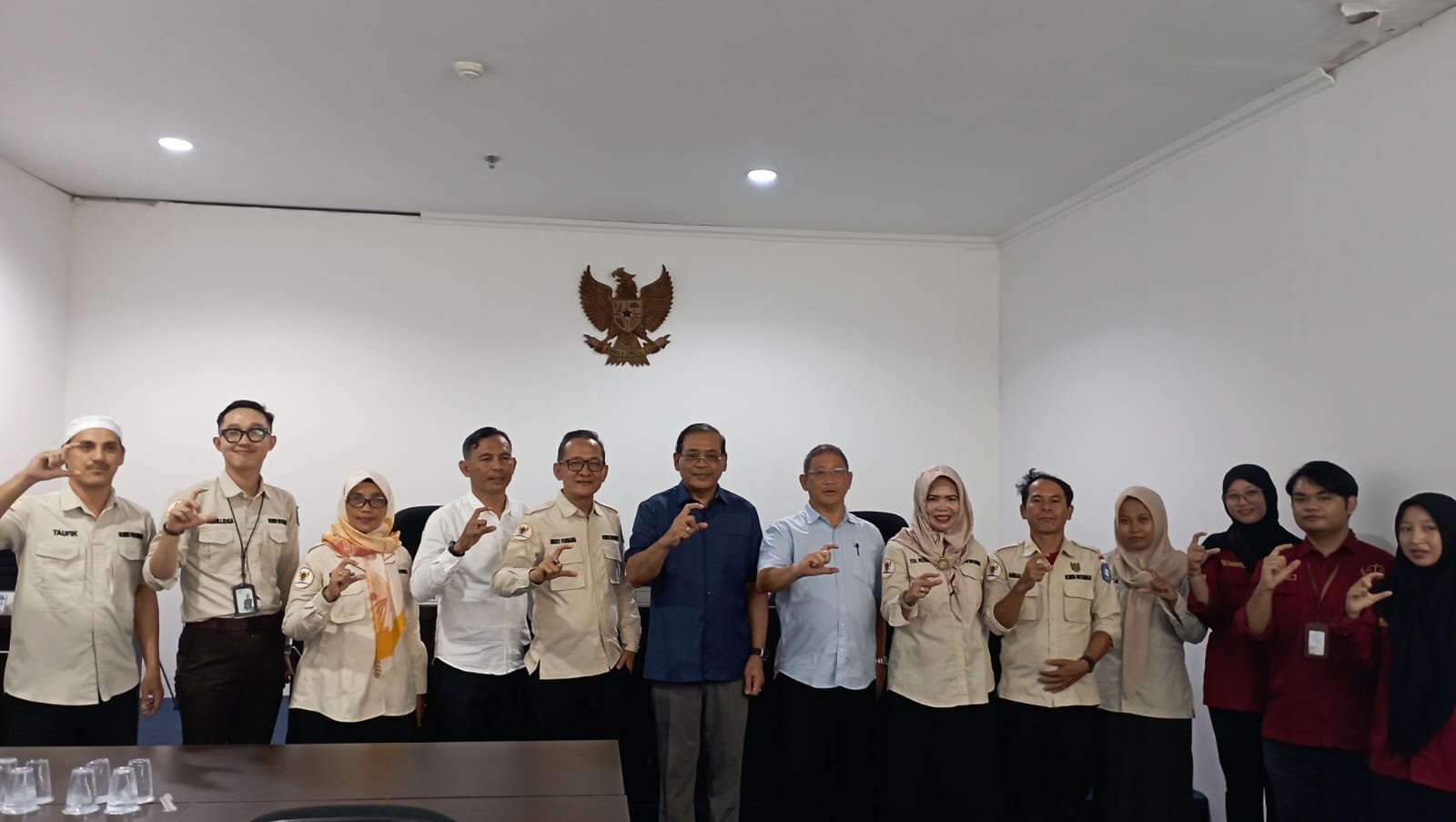 KBOBABEL.COM (PANGKALPINANG) — Komitmen terhadap keterbukaan informasi publik kembali mendapat sorotan serius. Ketua Komisi Informasi Pusat, Donny Yoesgiantoro, melakukan kunjungan kerja ke Komisi Informasi Provinsi Kepulauan Bangka Belitung (KI Babel), Rabu (6/5/2026), didampingi Bahar Buasan sebagai anggota DPD RI dapil Bangka Belitung.