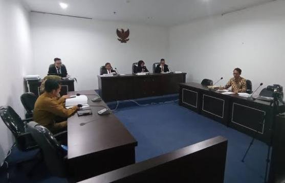 KBOBABEL.COM (PANGKALPINANG) – Permintaan maaf yang disampaikan Komisi Informasi (KI) Provinsi Kepulauan Bangka Belitung kepada Edi Irawan yang disalahartikan, terkait tidak tersedianya rekaman elektronik dan transkrip verbatim persidangan sengketa informasi publik menjadi bahan perdebatan baru di ruang publik. Sabtu (12/6/2026)