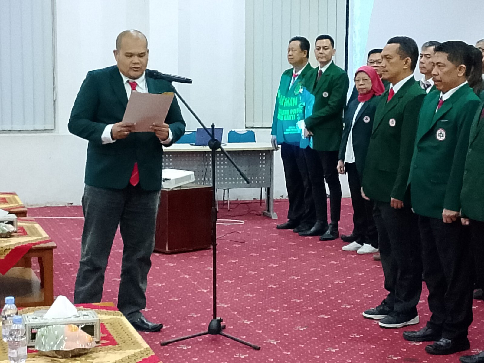 KBOBABEL.COM (PANGKALPINANG) -   – Pengurus Ikatan Dokter Indonesia (IDI) Cabang Pangkalpinang Masa Bakti 2026-2029 resmi dilantik dalam sebuah prosesi yang berlangsung di Ruang Pertemuan Betason, Gedung Wali Kota Pangkalpinang, Sabtu (13/6/2026) malam.