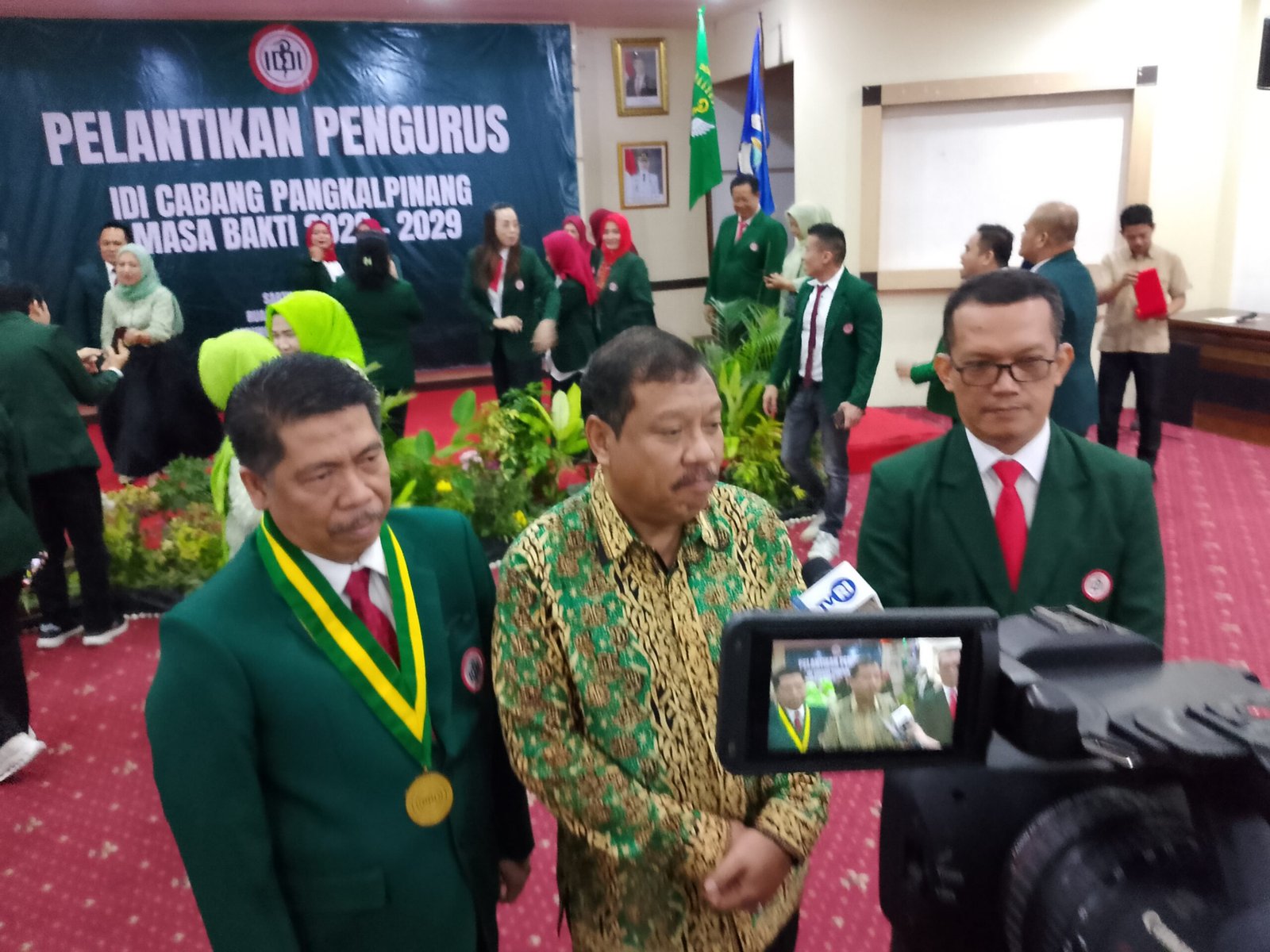 KBOBABEL.COM (PANGKALPINANG) -   – Pengurus Ikatan Dokter Indonesia (IDI) Cabang Pangkalpinang Masa Bakti 2026-2029 resmi dilantik dalam sebuah prosesi yang berlangsung di Ruang Pertemuan Betason, Gedung Wali Kota Pangkalpinang, Sabtu (13/6/2026) malam.