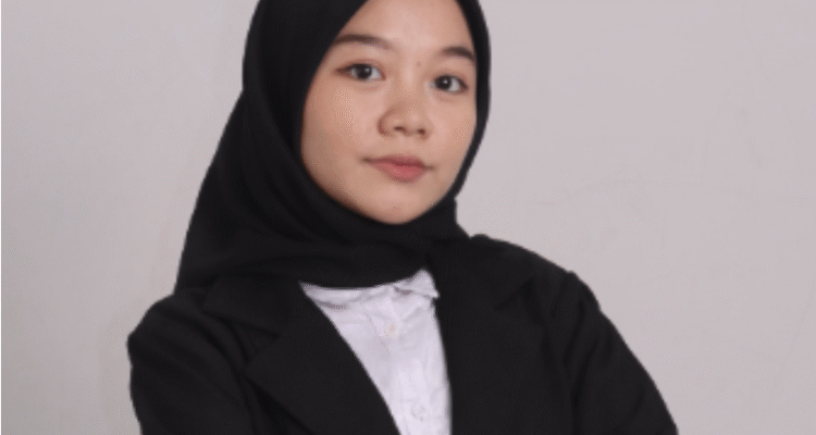 Pilkada ulang Pangkalpinang kembali memanas, bukan karena adu visi-misi, tetapi oleh tudingan serius terhadap salah satu kelompok calon independen: Tim Merdeka, pendukung pasangan Eka Mulya Putra dan Radmida Dawam. Mereka dituduh menyalahgunakan data pribadi warga dalam proses pengumpulan dukungan. Tuduhan ini bukan saja berbahaya, tetapi juga mengkhawatirkan bagi masa depan demokrasi lokal.