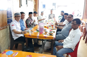 KBOBABEL.COM (PANGKALPINANG),  — Suasana hangat penuh semangat persatuan terasa kental dalam acara Halal Bihalal Forum Pembauran Kebangsaan (FPK) Provinsi Kepulauan Bangka Belitung di Rumah Adat Minangkabau, Sabtu (26/4/2025).