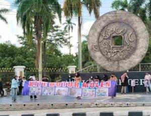 Spanduk ‘Kite Butuh Molen’ Warnai Aksi MFC Dukung Molen Menuju Pilkada Pangkalpinang 2025