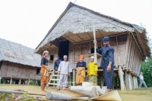 Dari Layanan Kesehatan Hingga Pelestarian Adat: Komitmen PT Timah untuk Masyarakat