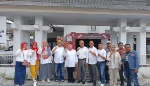 3.415 Dukungan Tidak Ditemukan, Tim Eka Mulya Putra-Radmida Dawam Minta Penjelasan KPU