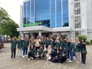 PT Timah Dukung Praktikum Ekosistem Pesisir, Mahasiswa Belajar Langsung di Pulau Kelapan