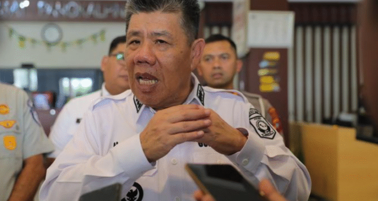 KBOBABEL.COM (Pangkalpinang) – Provinsi Kepulauan Bangka Belitung kembali menjadi sorotan dalam dunia kesehatan. Sebuah artikel yang viral baru-baru ini menyuarakan keresahan publik: “Jangan Tinggal di Babel Kalau Anda Mengidap Penyakit Jantung atau Stroke.” Artikel tersebut mencerminkan kenyataan pahit—di tengah geliat pembangunan infrastruktur dan harapan masyarakat terhadap layanan kesehatan berkualitas, justru kebutuhan paling vital belum terpenuhi. Senin (2/6/2025).
