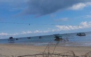 Satpolairud Bangka Barat Berhasil Amankan Tiga Ponton Selam Ilegal dan 7 Penambang di Teluk Inggris