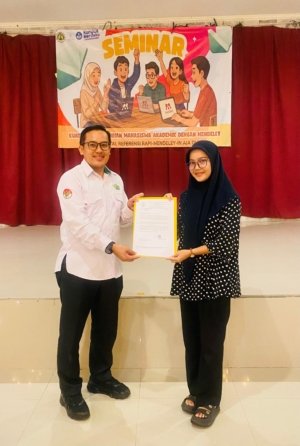 Mahasiswa Institut Pahlawan 12 terpilih sebagai mahasiswa berprestasi LLDIKTI II KEMDIKTISAINTEK