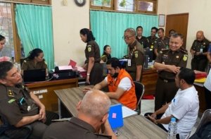 Mantan Kapolres Ngada Ditahan Kejaksaan, Segera Disidang Kasus Kekerasan Seksual Anak