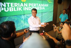 Oknum Pegawai Kementan Minta Fee Rp27 Miliar, Amran Sulaiman Langsung Pecat dan Proses Hukum