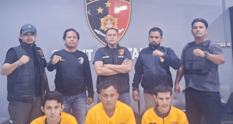 KBOBABEL.COM (PANGKALPINANG) – Kasus raibnya alat kesehatan berupa ventilator di Rumah Sakit Umum Daerah (RSUD) Dr. (HC) Ir. Soekarno, Provinsi Bangka Belitung, akhirnya mulai menemui titik terang. Direktorat Reserse Kriminal Umum (Ditreskrimum) Polda Bangka Belitung berhasil mengungkap kasus yang sempat menjadi perbincangan publik dan sorotan Gubernur Babel ini. Rabu (9/8/2025).