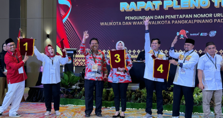 BANGKA BELITUNG – Babak Baru Demokrasi Lokal: Pilkada Ulang Resmi Dimulai. Setelah sebelumnya hanya menyisakan kotak kosong sebagai pemenang, kini masyarakat Kota Pangkalpinang dan Kabupaten Bangka bersiap menghadapi babak baru dalam demokrasi lokal: Pilkada ulang 2025. Kamis (24/7/2025).