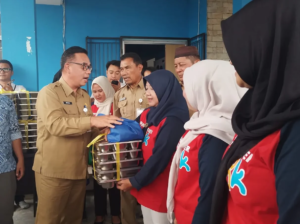 Pemkot Pangkalpinang Distribusikan 112 Paket Gizi untuk Kelompok Rentan, Target Harian Capai 120 Paket