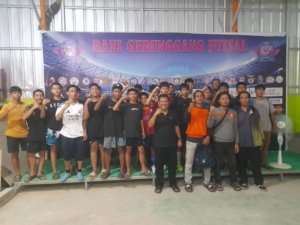 Kunjungi Komunitas Pemuda Futsal, Prof Udin Beri Motivasi
