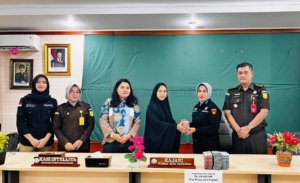 Kejari Pangkalpinang Terima Pembayaran Denda Korupsi Rp300 Juta dari Keluarga Moch. Robi Hakim