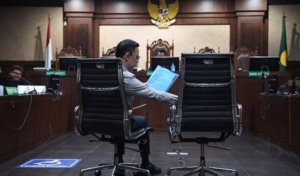 Eks Mendag Tom Lembong Divonis 4,5 Tahun, Singgung Peran Jokowi dalam Kasus Impor Gula