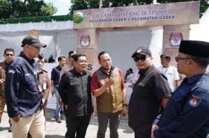 Ketua KPU RI Afifuddin Tinjau Pilkada Ulang di TPS 009 Gabek Pangkalpinang