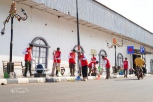 PT Timah Gelar Aksi Bersih-Bersih Bersama Forkopimda dan Warga Basel, Sambut HUT ke-49 dengan Semangat Gotong Royong