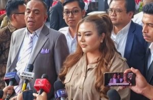 Diperiksa KPK, Lisa Mariana Ungkap Dana dari Kasus BJB: “Ya Kan Buat Anak Saya”