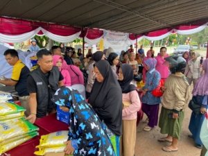 Polres Bangka Tengah Gelar Hari ke-3 Gerakan Pangan Murah, Terhubung Zoom Meeting Serentak Dipimpin Kapolri