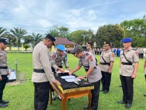 Polres Bangka Tengah Gelar Upacara Serah Terima Jabatan Sejumlah Pejabat Utama