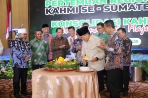 Gubernur Hidayat Perkuat Jejaring, Hadiri Pertemuan Regional KAHMI se-Sumatera di Batam
