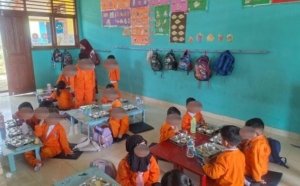 Heboh! Ayam Nuget MBG di TK Pertiwi Berbau, Anak-anak Tetap Santap Nasi dan Sayur