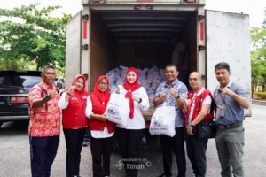 PT Timah Dukung Aksi Donor Darah PMI Bangka Selatan dengan Penyerahan 200 Paket Sembako