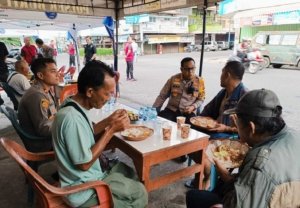 Polsek Bukit Intan Gelar Jumat Berkah, Warga Bisa Sarapan dan Cek Kesehatan Gratis
