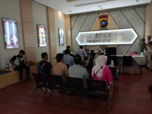 Kematian Pasien Aldo: Massa Ormas Babel Geruduk Polda, Tuding Penyidikan Setengah Hati