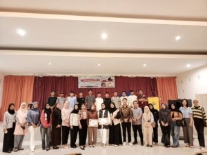 Institut Pahlawan 12 Gelar Seminar dan FGD Strategi Digital Marketing Berbasis Influencer