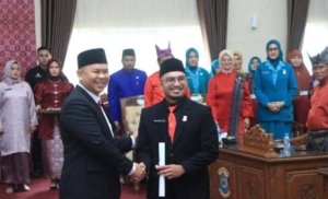 Yuri Sagali Resmi Duduki Kursi DPRD Pangkalpinang, Gantikan Dessy Ayu Trisna