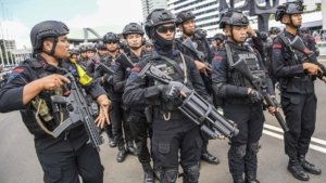 Viral di TikTok, Isu 10 Brimob Gugur Saat Demo Dibantah Polri dan Komdigi