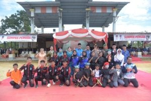 Bupati Markus Lepas Kontingen Pelajar Bangka Barat, Siap Harumkan Nama Daerah di FLS2N dan Popnas 2025