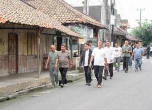 Antisipasi Musim Hujan, Wali Kota Pangkalpinang Tinjau Titik Rawan Banjir dan Perintahkan Gotong Royong Massal