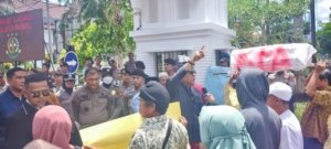 Hukum Tajam ke Bawah, Tumpul ke Atas: Marwan Sebut Dirinya Jadi Tumbal Kekuasaan