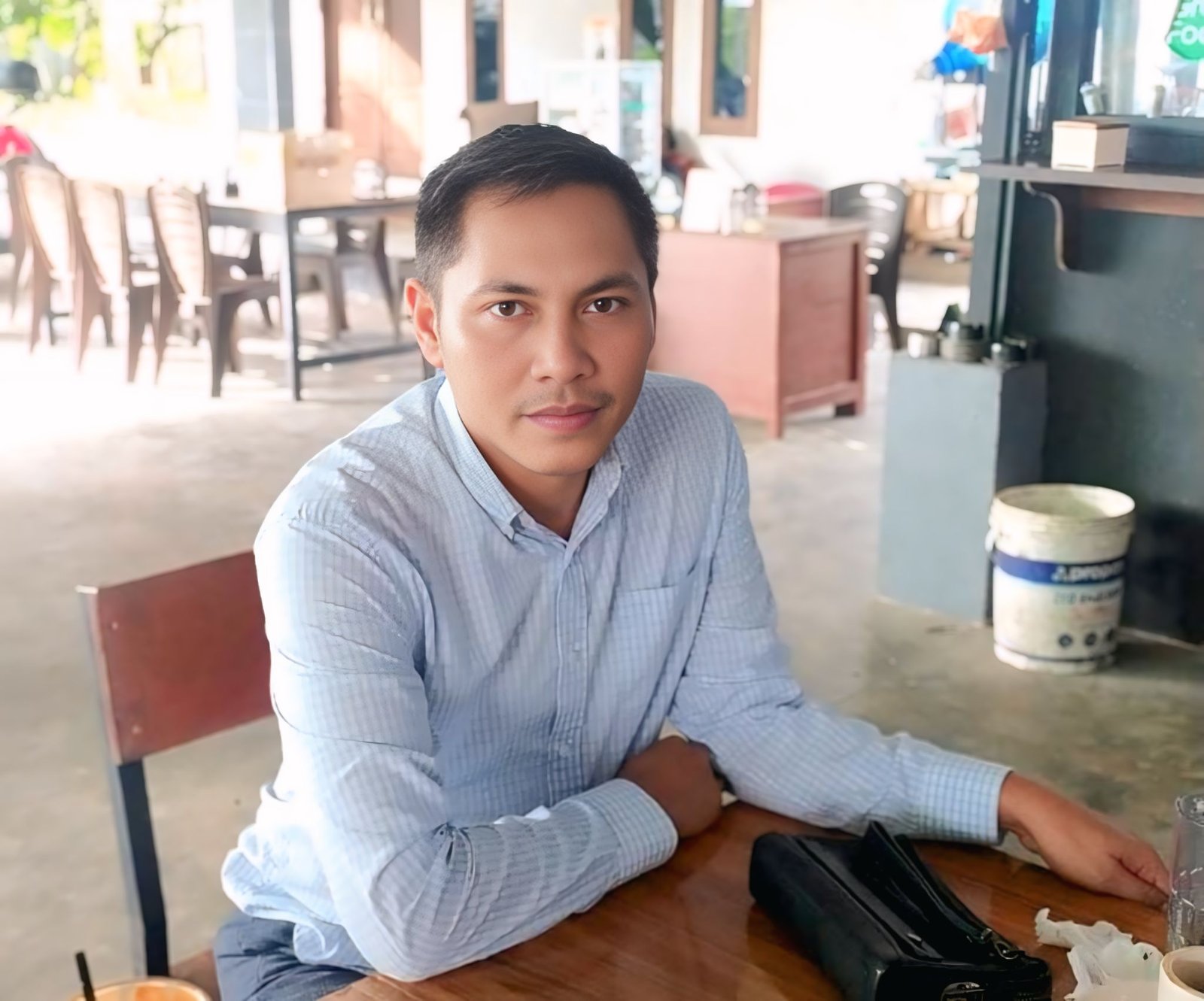 KBOBABEL.COM (Bangka Belitung) – Kuasa hukum dr. Ratna Setia Asih, Sp.A, Hangga Oktafandany, SH, menyampaikan apresiasi kepada Kejaksaan Tinggi Kepulauan Bangka Belitung (Kejati Babel) yang telah mengabulkan permohonan penangguhan penahanan terhadap kliennya pada saat proses pelimpahan berkas tahap II (P21) dari Ditkrimsus Polda Babel. Jumat (21/11/2025).