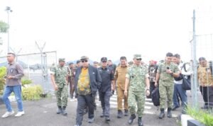 5007F332-704E-43D6-A454-001CD8D543BF