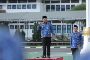 Gubernur Hidayat Arsani Tekankan Kedisiplinan dan Efisiensi Dinas dalam Upacara Hari Kesadaran Nasional