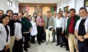 (Pangkalpinang) — Sidang praperadilan yang diajukan dr Ratna Setia Asih terhadap Penyidik Ditkrimsus Polda Kepulauan Bangka Belitung resmi digelar di Pengadilan Negeri Pangkalpinang, Jumat (28/11/2025). 