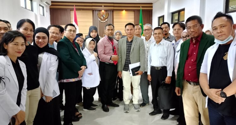 (Pangkalpinang) — Sidang praperadilan yang diajukan dr Ratna Setia Asih terhadap Penyidik Ditkrimsus Polda Kepulauan Bangka Belitung resmi digelar di Pengadilan Negeri Pangkalpinang, Jumat (28/11/2025). 